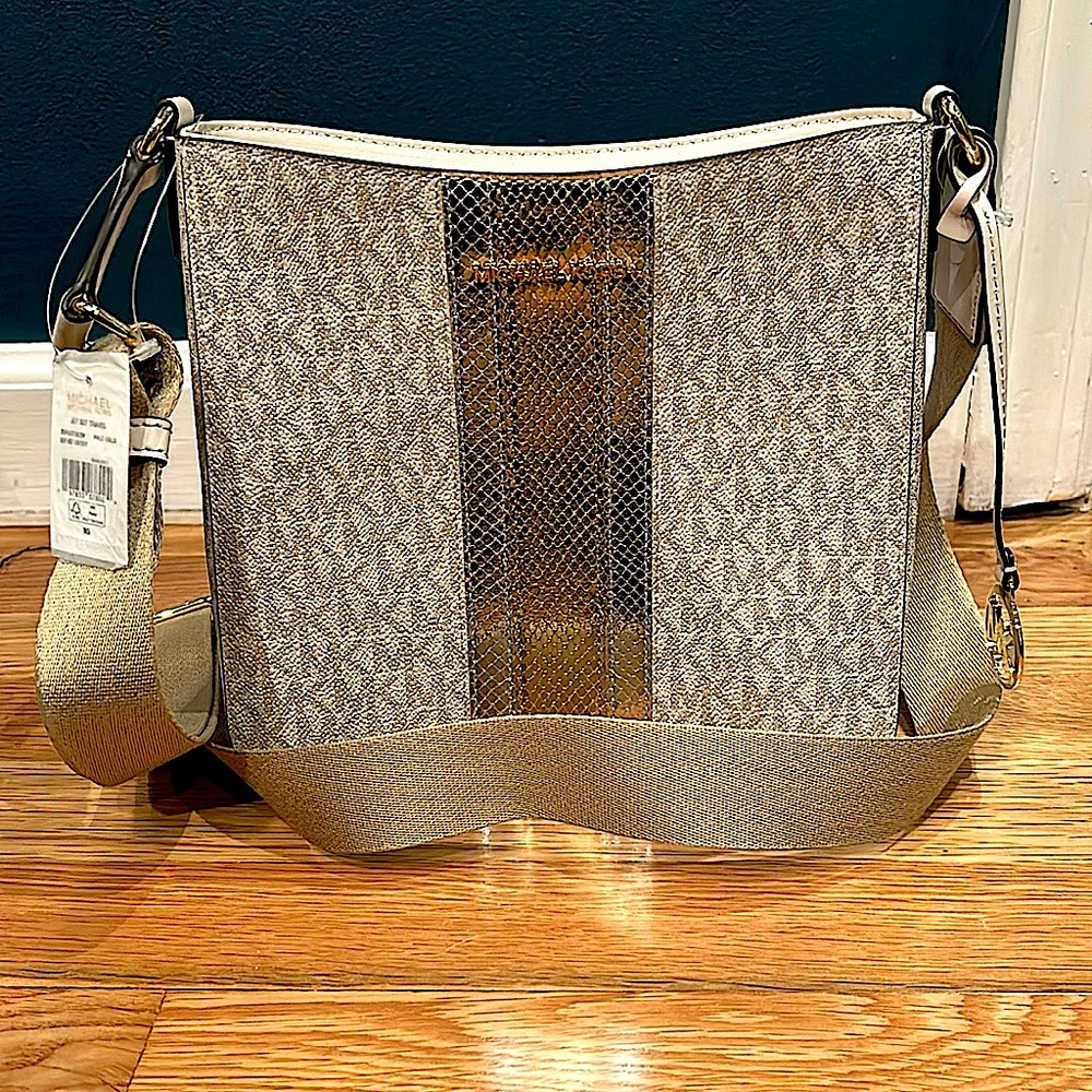 Brand new Michael Kors crossbody/shoulder bag